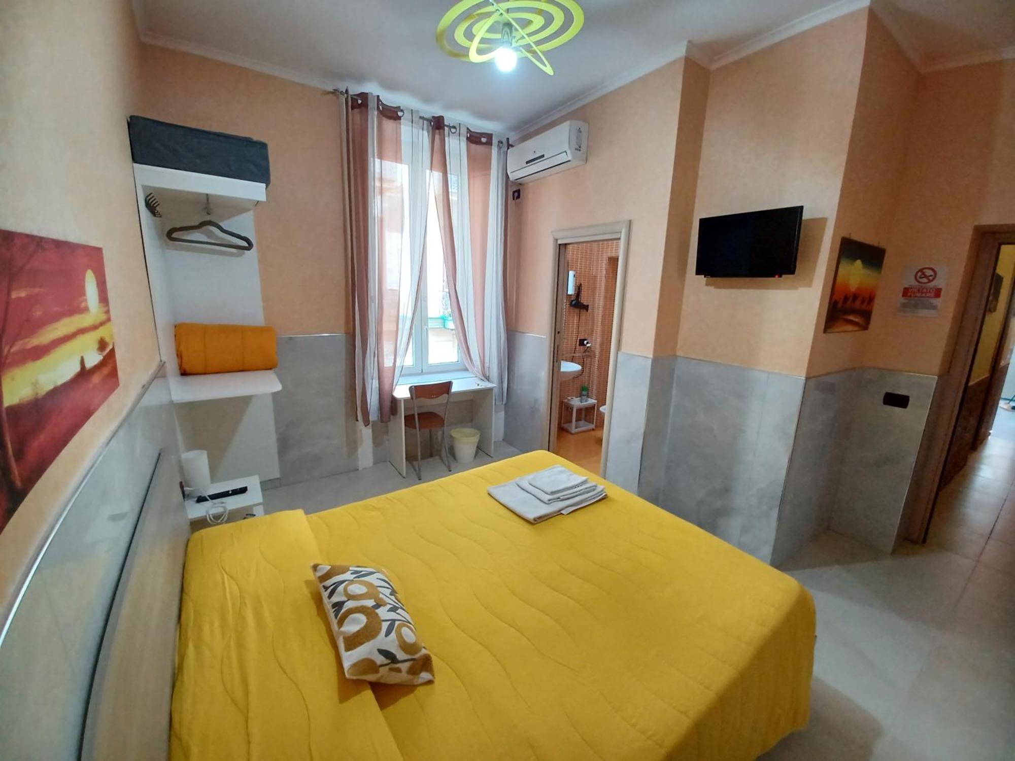 B&B Quattro Palazzi Napoli Centro Exterior photo