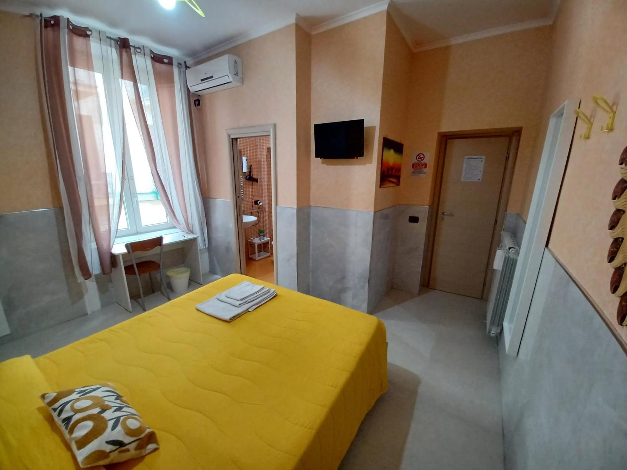 B&B Quattro Palazzi Napoli Centro Exterior photo