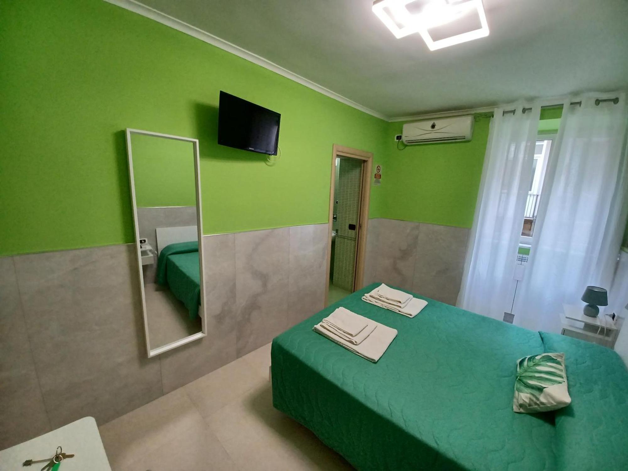 B&B Quattro Palazzi Napoli Centro Exterior photo