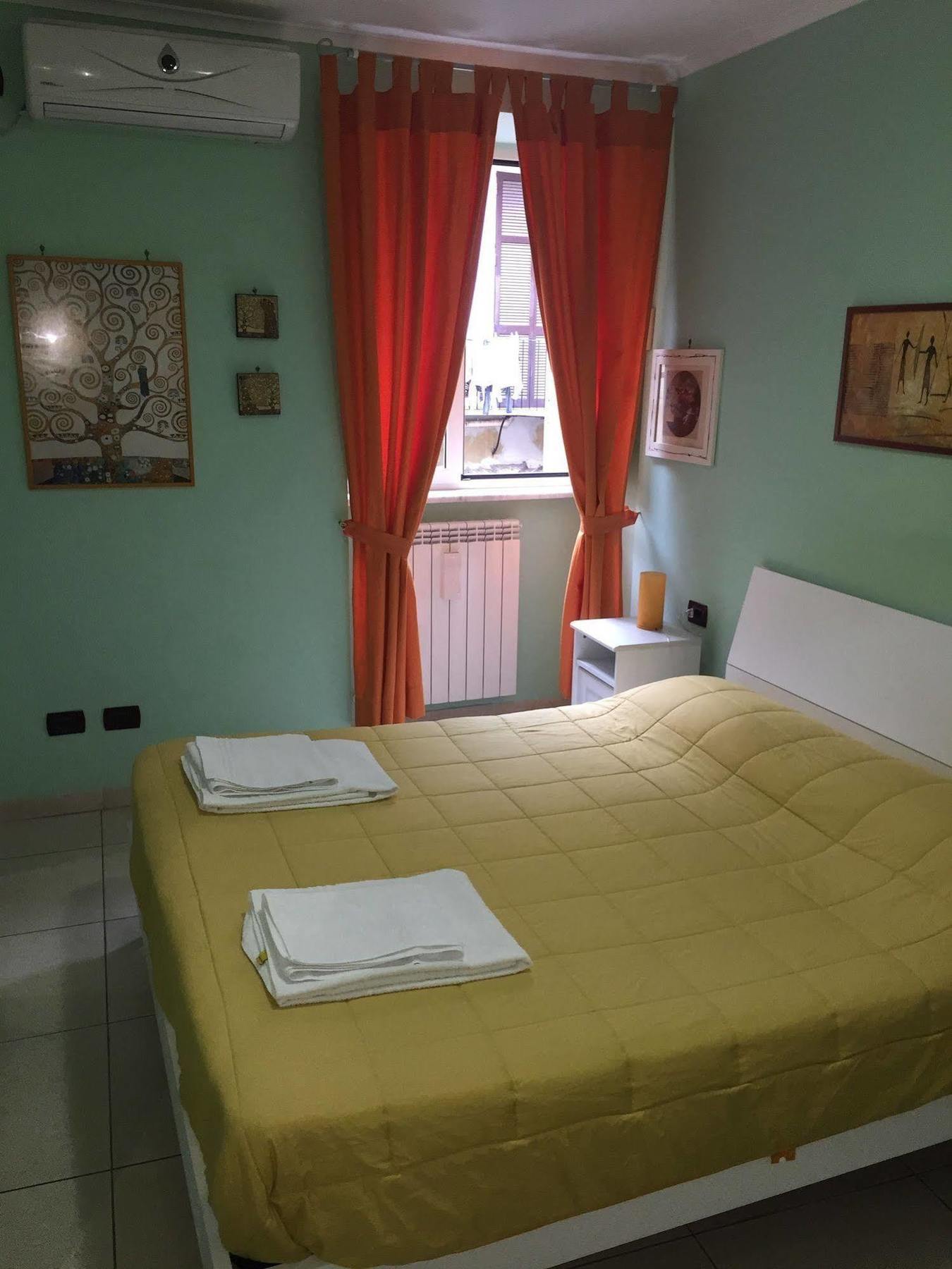 B&B Quattro Palazzi Napoli Centro Exterior photo