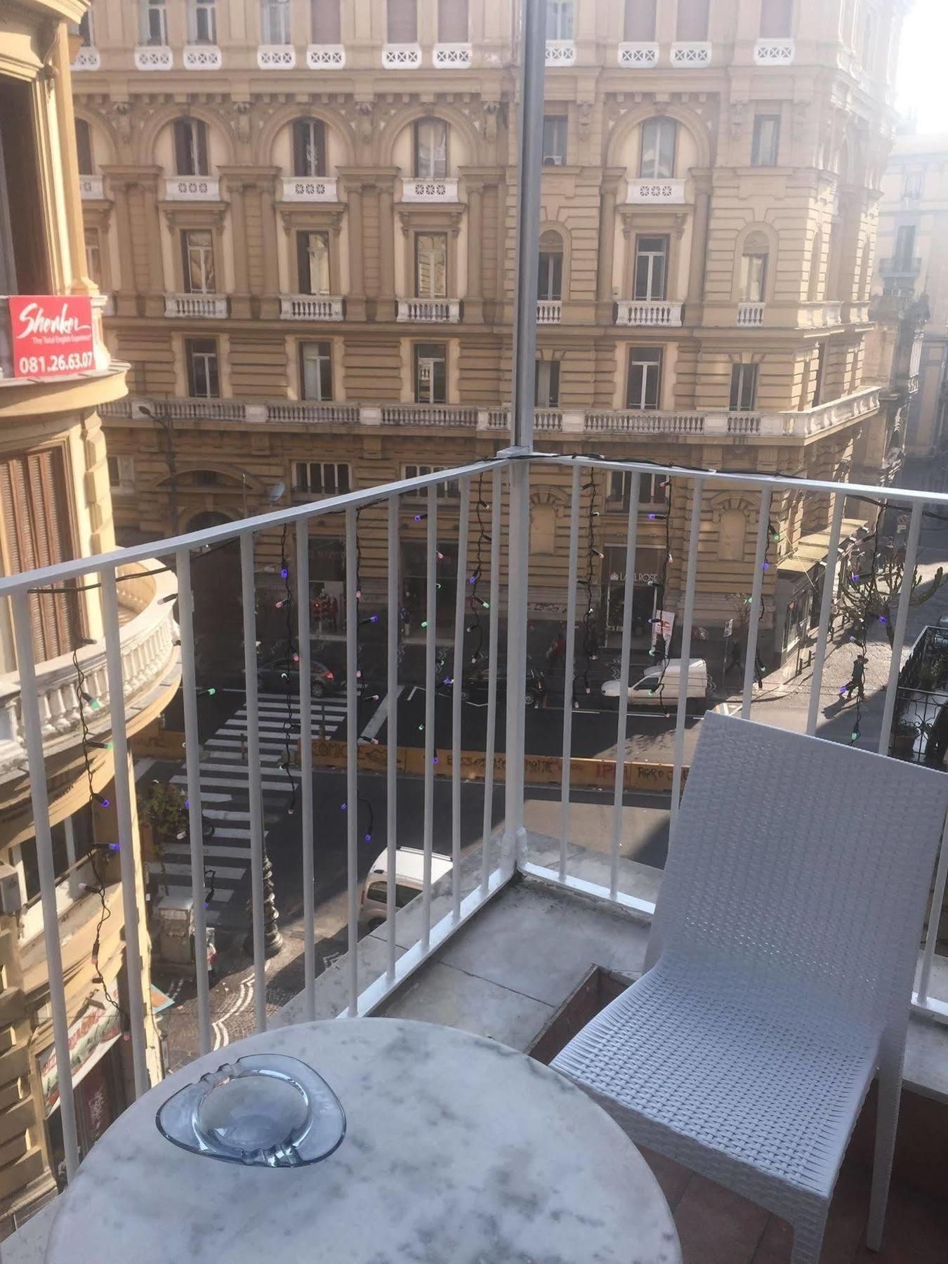 B&B Quattro Palazzi Napoli Centro Exterior photo